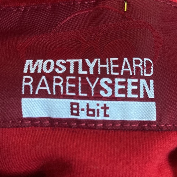 MOSTLY HEARD RARELY SEEN No More Heartbreaks Long-Sleeve Hoodie L 100% Cotton - Picture 5 of 8